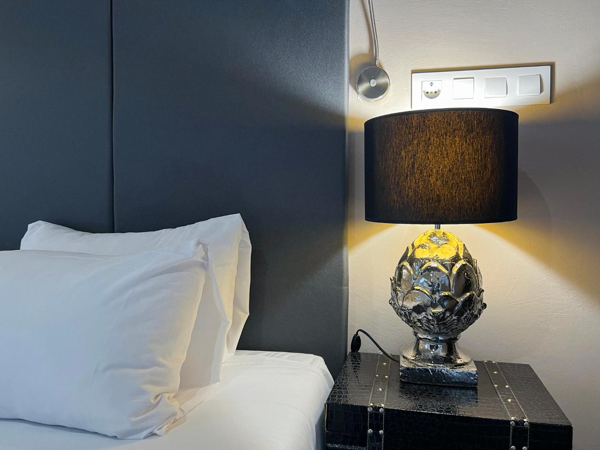 Stay U-Nique Apartments Est Барселона Екстериор снимка