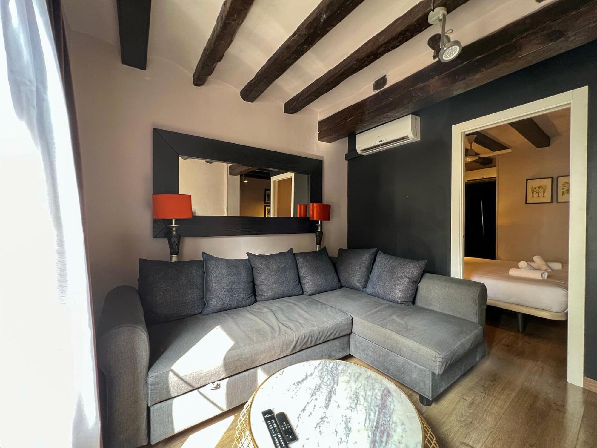 Stay U-Nique Apartments Est Барселона Екстериор снимка