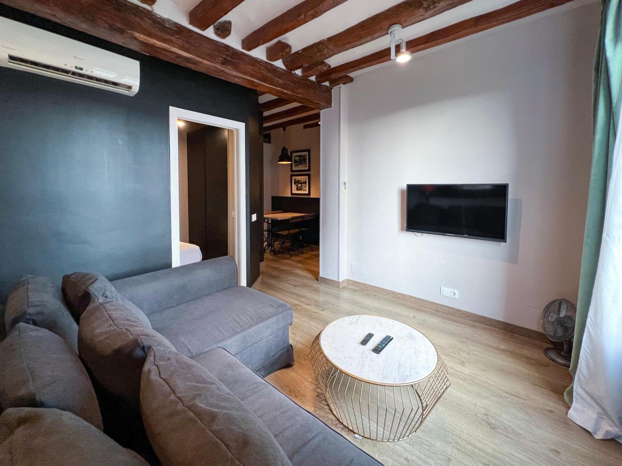 Stay U-Nique Apartments Est Барселона Екстериор снимка