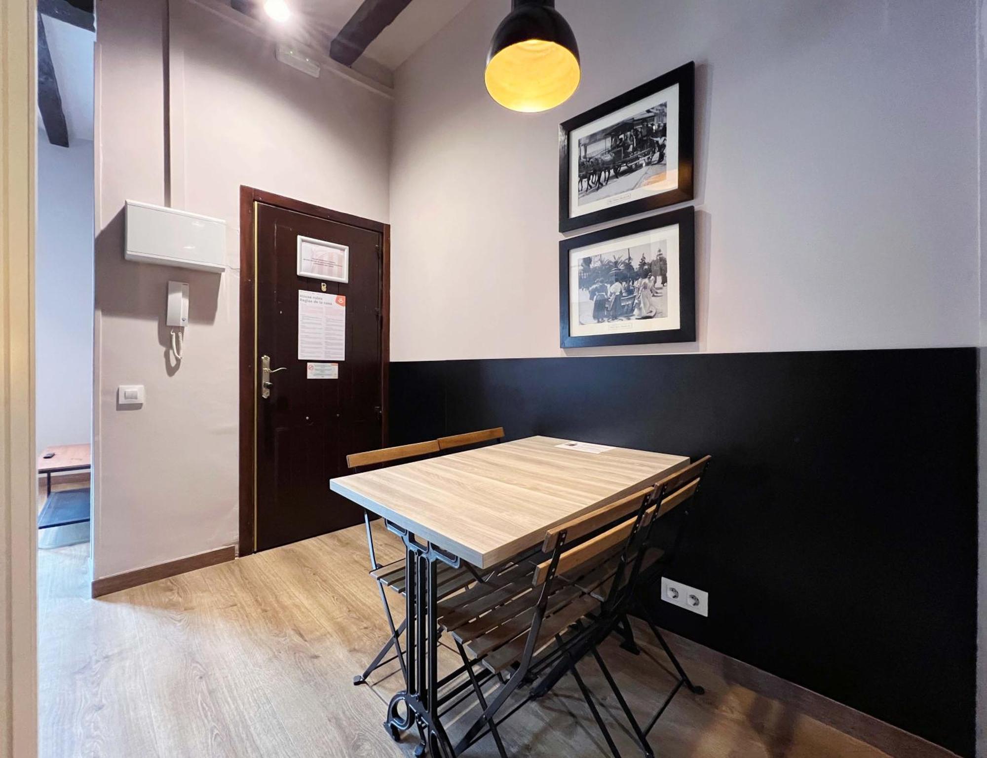 Stay U-Nique Apartments Est Барселона Екстериор снимка