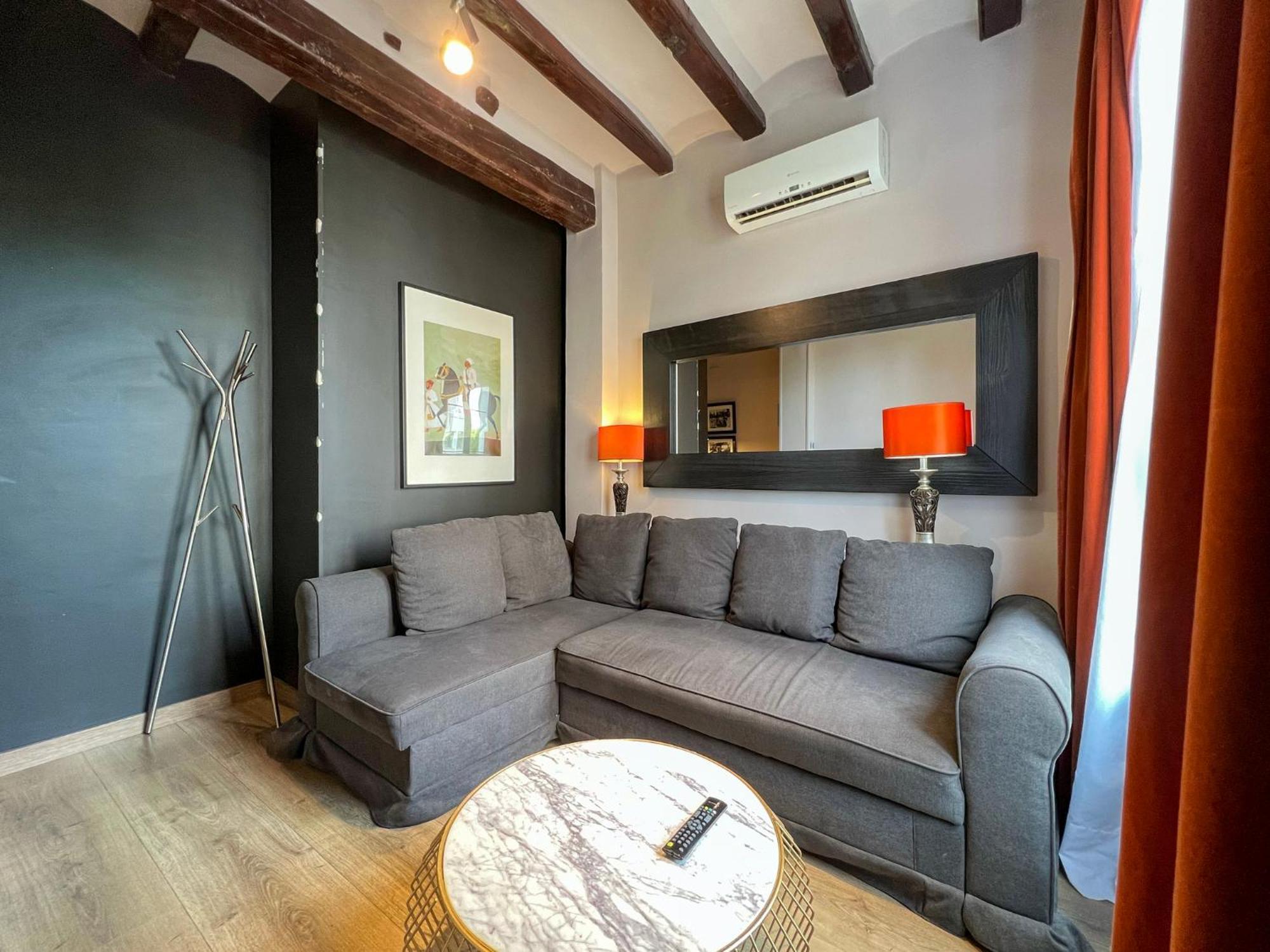 Stay U-Nique Apartments Est Барселона Екстериор снимка